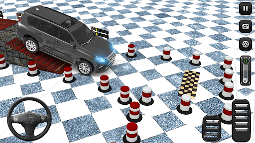 Prado Car Games Modern Parking Screenshot 2