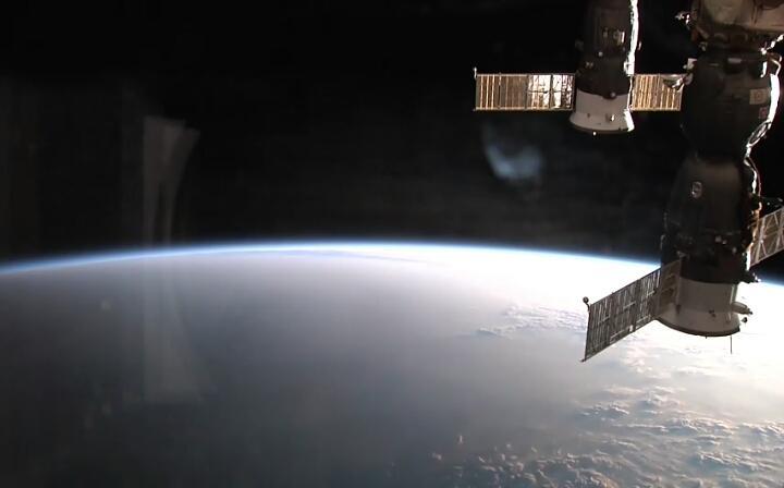 ISS Live Now: View Earth Live Screenshot 14